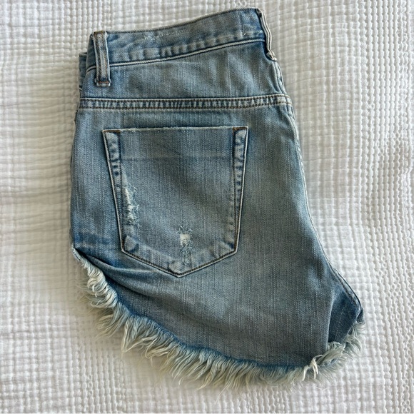 2010s mid-rise denim shorts by One Teaspoon - Picture 2 of 6